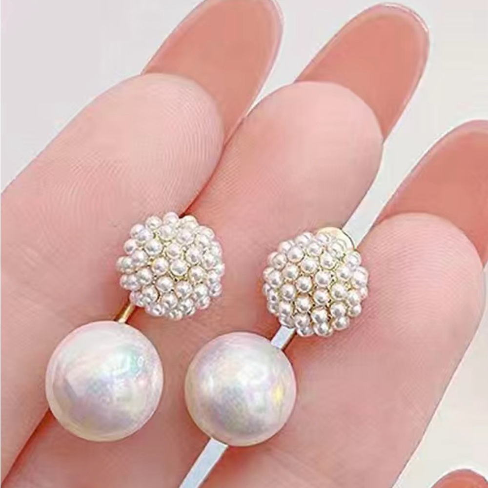 Double stud pearl earrings